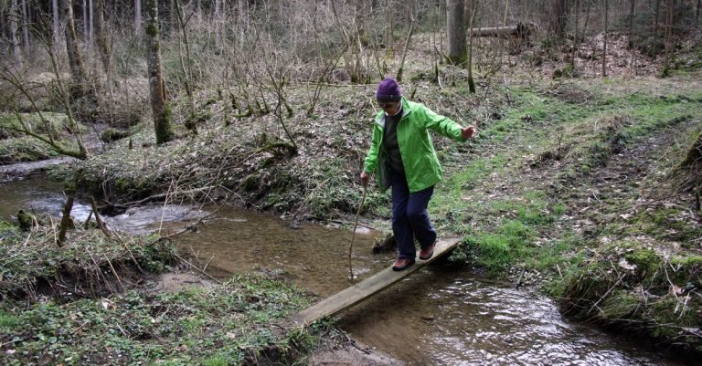 Auf dem Waldbauschüler-Weg von Kaufbeuren nach Irsee.